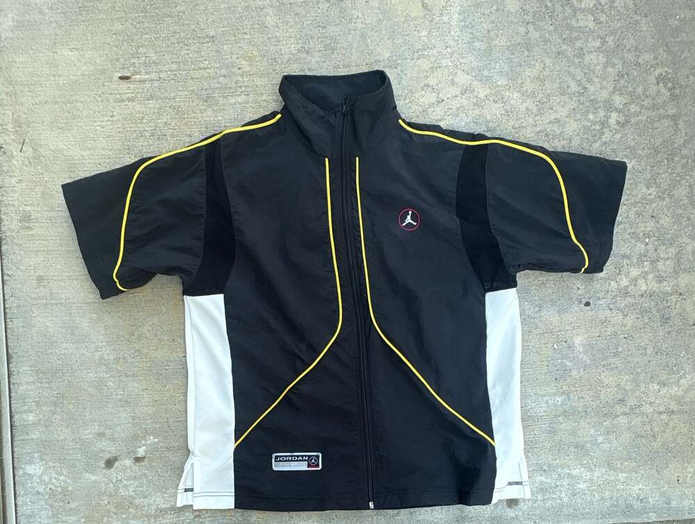 Vintage Jordan Short Sleeve Full Zip Nylon Track Jacket Size M